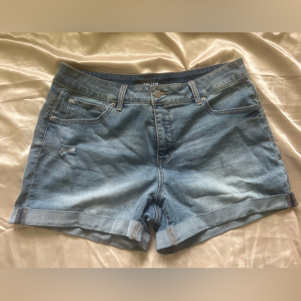 Womens Cuffed Denim Shorts